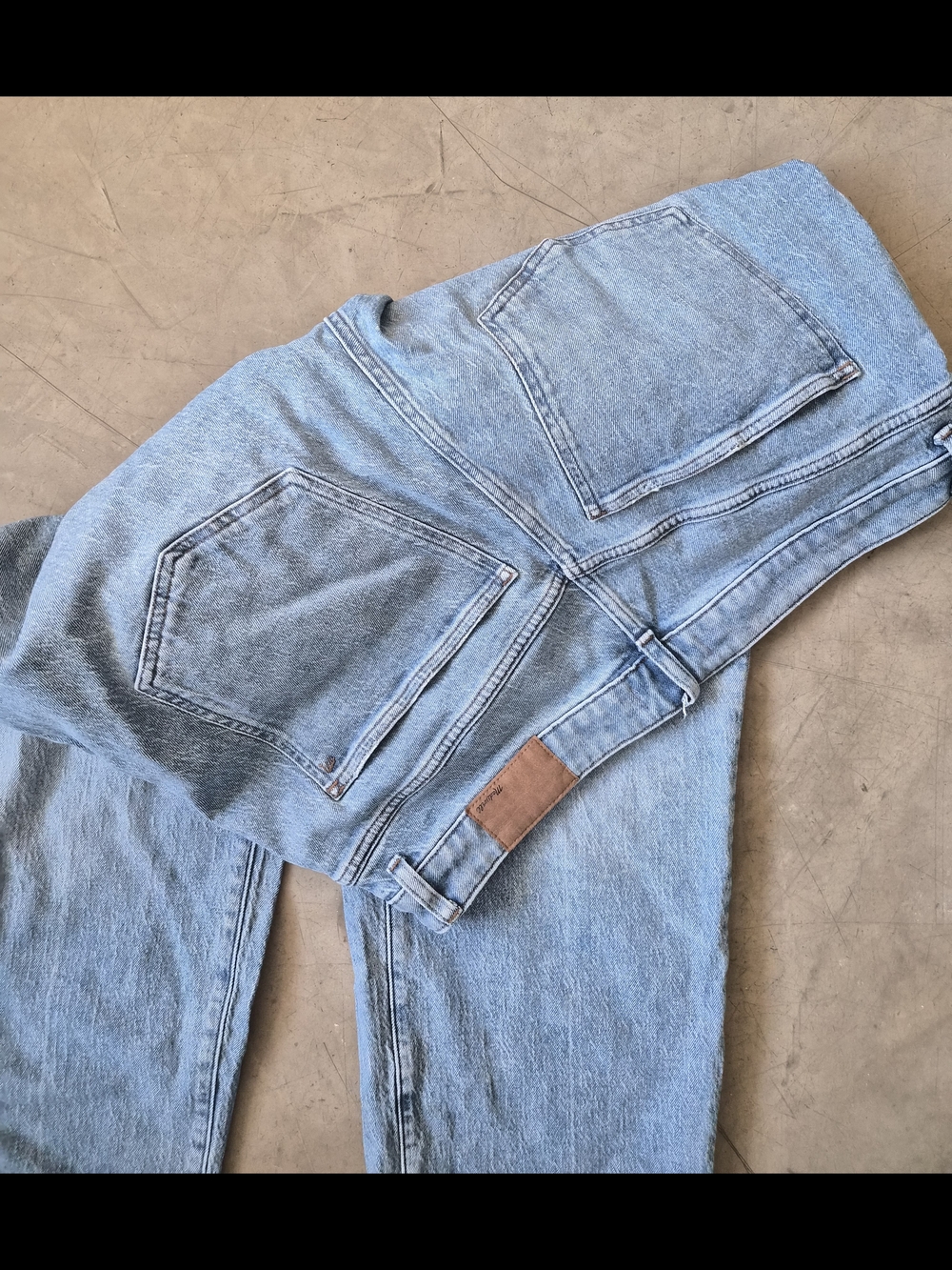 The Plus Curvy '90s Straight Jean 16W - Picture 6 of 6